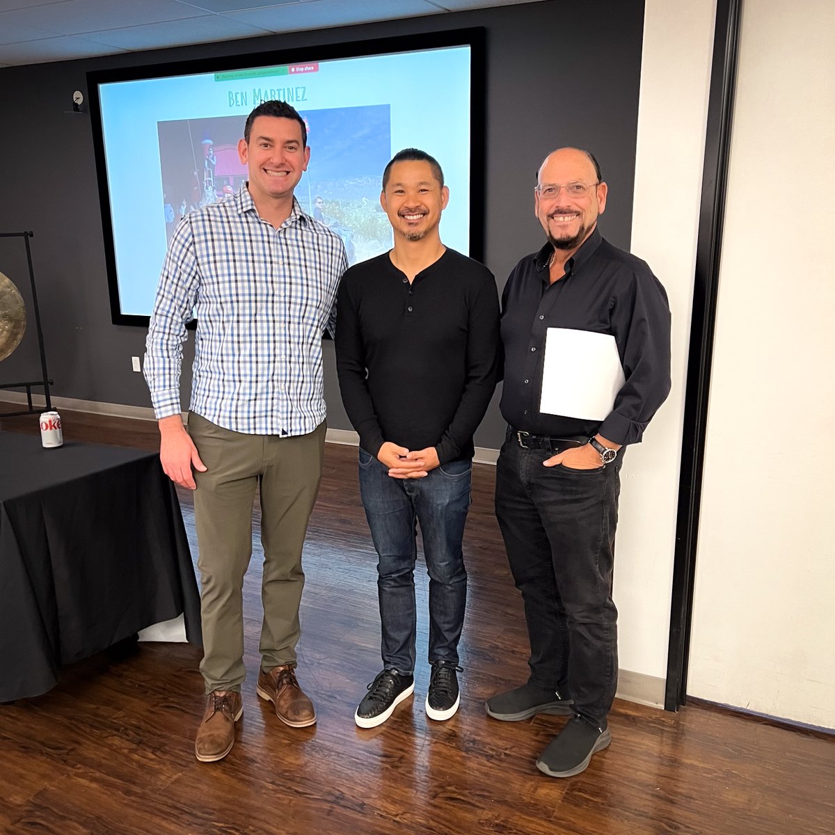 We were excited to recognize 17 colleagues with anniversaries this past quarter! Thank you all for the essential role you play in the Environmental Lights family.

Here's to many more years of bright futures ahead!

#EmployeeAnniversary #EmployeeAppreciation #LED #LowVoltage