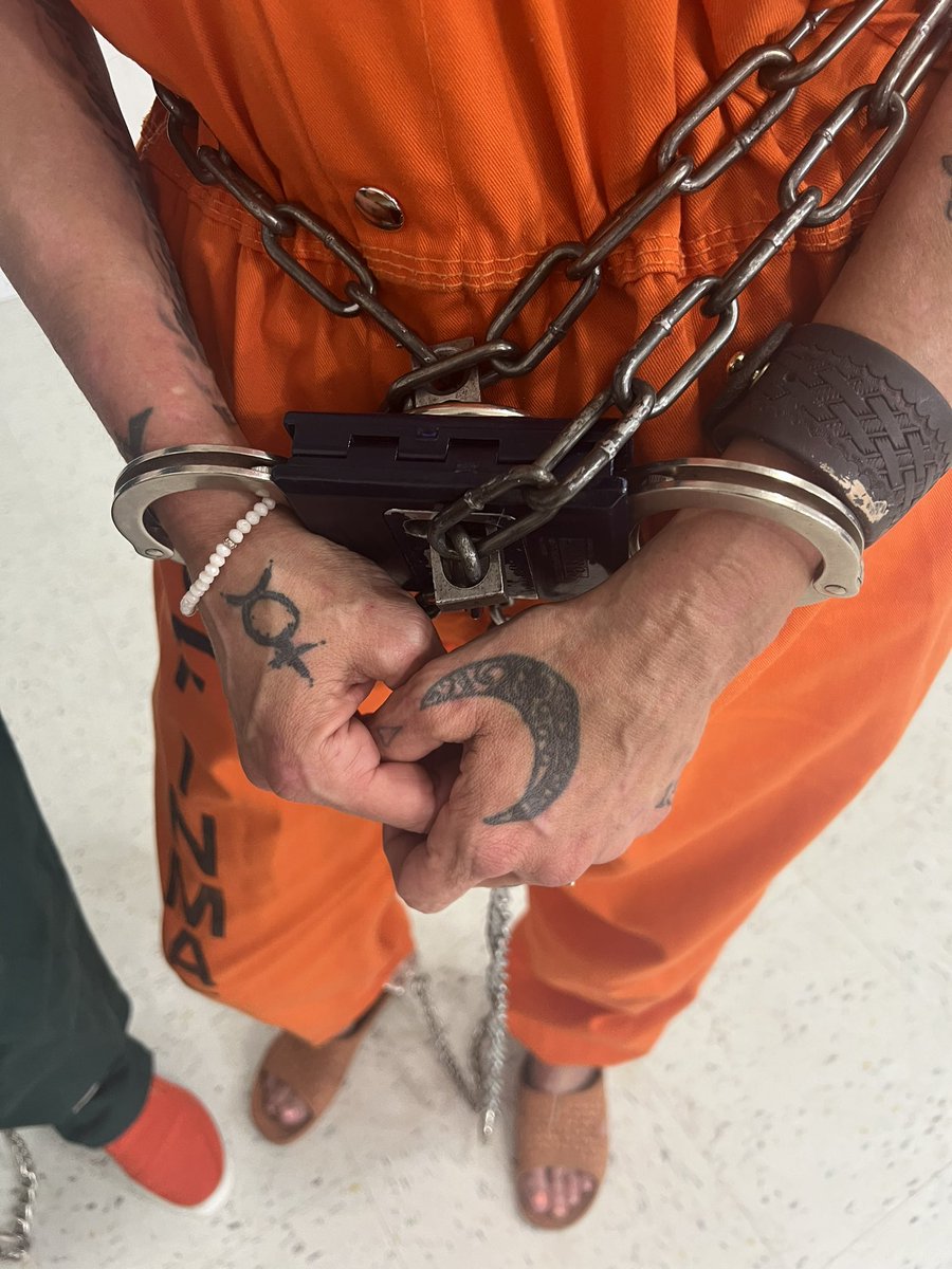 Tony Cuffs tweet media