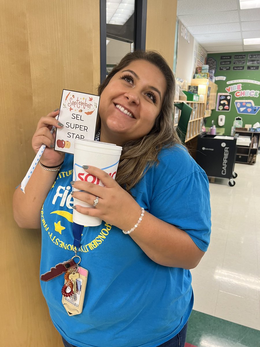 FabulouslyFirst's tweet image. What a beautiful day! Buddy classes and SEL Super Stars🤩 We love purposeful social, emotional learning! 😍 @NISD_SEB #FieldsBuddies @NISDFields