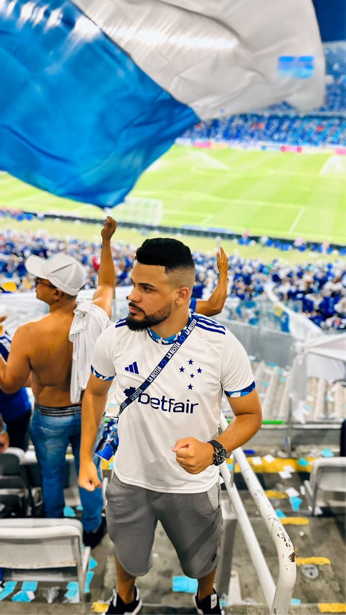 Se amar o Cruzeiro for loucura, eu serei pra sempre um louco sem cura! 🦊Ⓜ️🔥#Eunomineirão #diadecruzeiro