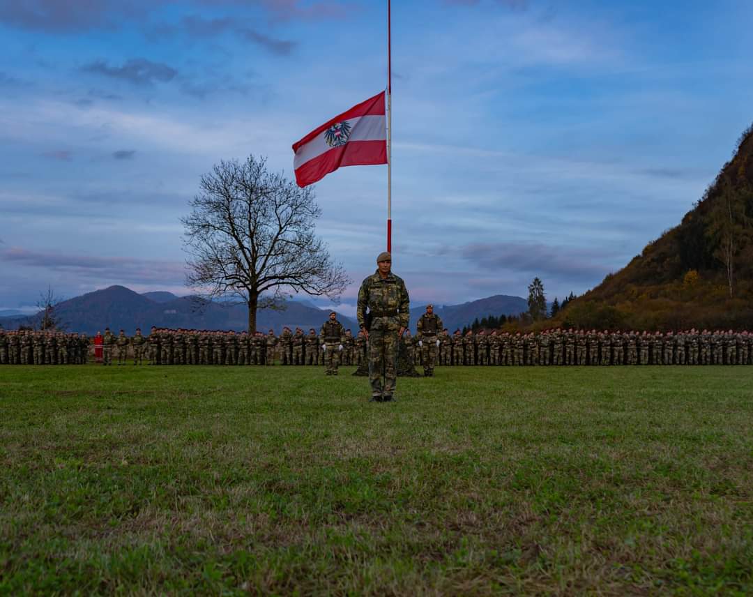 Angelobung von 630 Rekruten am Fuße der Burg Hochosterwitz in St. Georgen am Längsee. #Bundesheer
