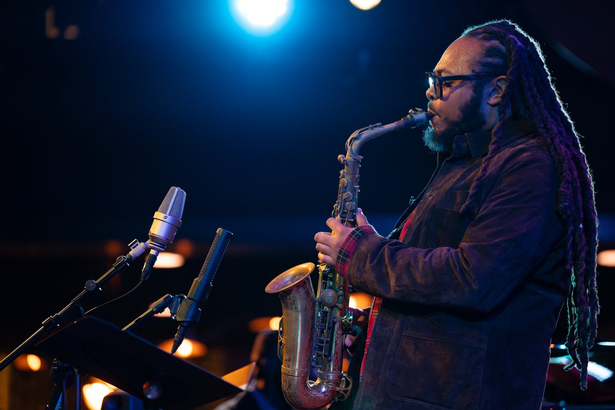 Jazz St. Louis (@jazzstlouis) on Twitter photo Immanuel Wilkins continues TONIGHT with two sets!
First Set: 7:30 pm | Next Set: 9:30 pm
Buy your tickets today at my.jazzstl.org/2755.
📸: <a href="/JonGitchoff/">Jon Gitchoff</a> Immanuel Wilkins continues TONIGHT with two sets!
First Set: 7:30 pm | Next Set: 9:30 pm
Buy your tickets today at my.jazzstl.org/2755.
📸: <a href="/JonGitchoff/">Jon Gitchoff</a>