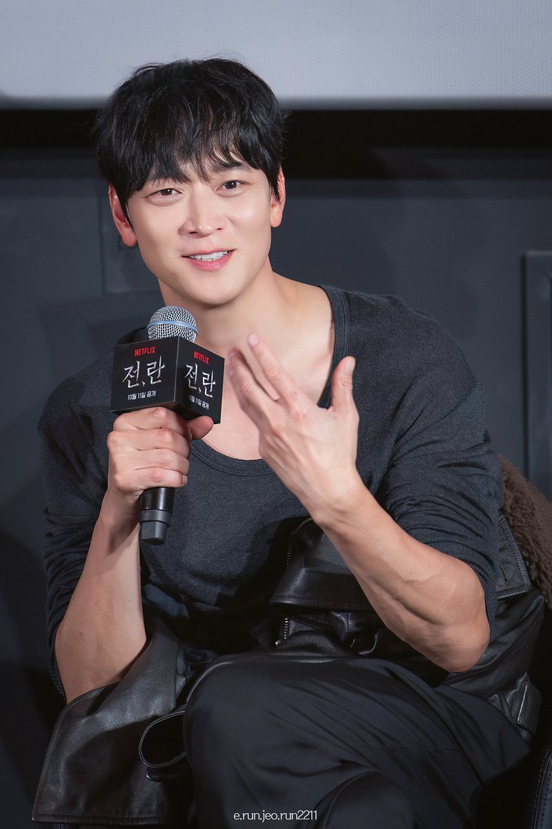 전완근이,
얼굴이,
전완근이,
얼굴이,
전완근이,
얼굴이,
전완근이,
얼굴이,
전완근이,
얼굴이,