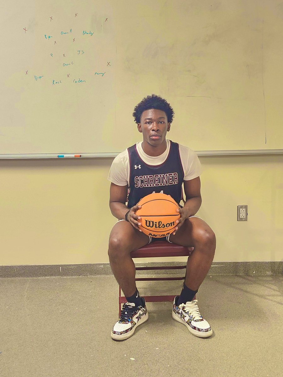 After a great visit and conversation with @CoachRockSU I am extremely blessed to receive an offer from Schreiner University #AGTG