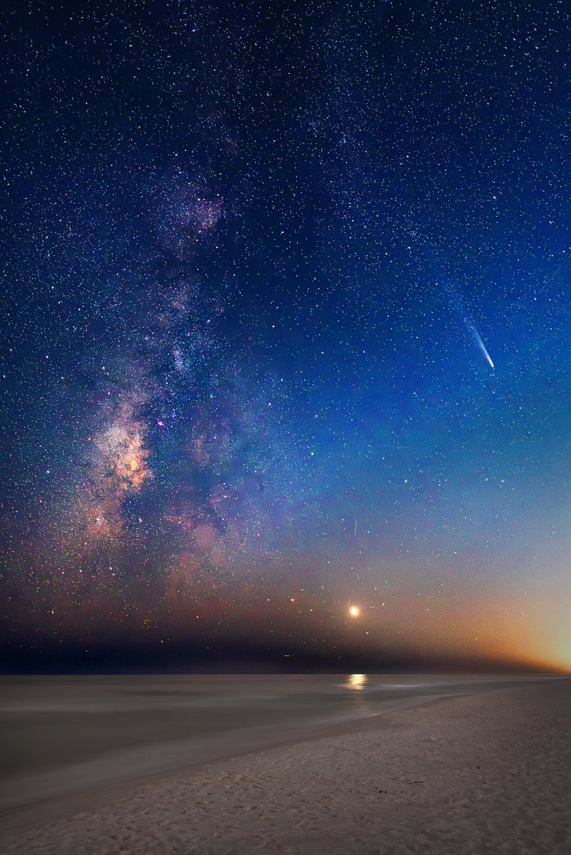 DWPhotographed's tweet image. People Of X!
I am a photographer based out of Pensacola, FL and my dream is to travel the world and take photos for a living.
If any of you have any connections to @NatGeo, @SmithsonianMag, @BBCEarth, @GettyImages or any other entity that needs photos of the world please send…