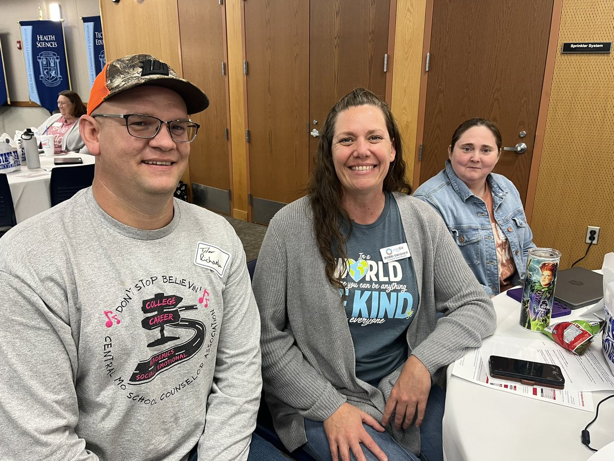 MoASFAP's tweet image. We had a great high school counselor workshop at State Fair Community College this week! Next week we are in St. Louis and Kansas City as we wrap up the fall workshops. Register at masfap.org/workshops.