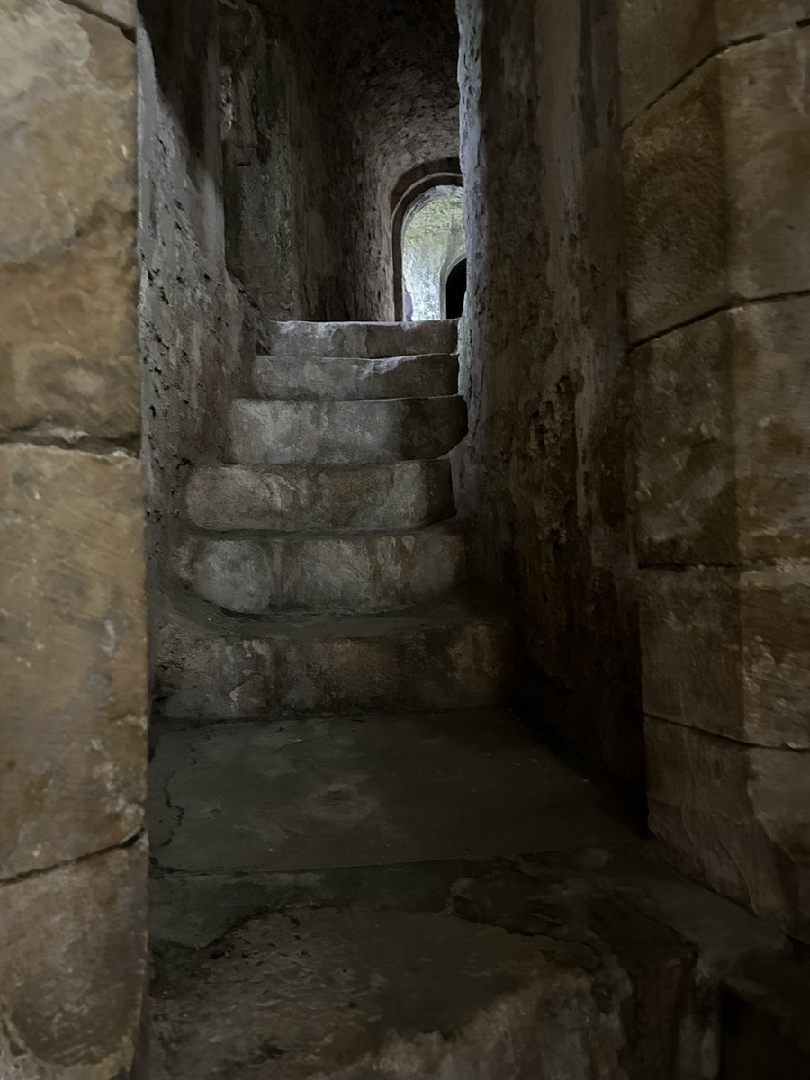 Doune Castle. Scotland. Location for Monty Python and The Holy Grail.

It was great to hear Terry Jones giving the audio tour.

@setumup <a href="/EricIdle/">Eric Idle</a> <a href="/montypython/">Monty Python</a> <a href="/JohnCleese/">John Cleese</a>