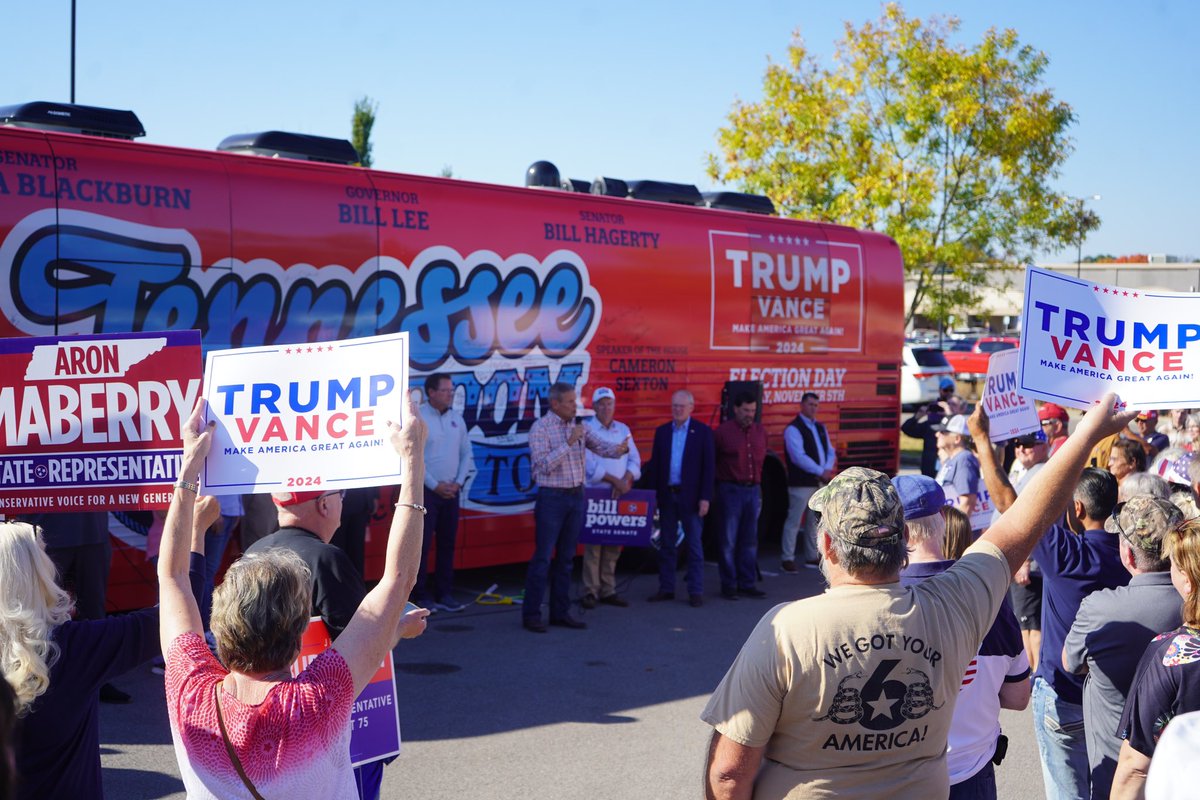 CSexton25's tweet photo. We had a fiery crowd in Montgomery this morning! A lot of Tennesseans out to support @AronMaberry and Jamie Peltz and @BurkhartJeff! Thank you to everyone who made #Stop20 a good one. #FreedomTour https://t.co/Ggp3aPHbj0