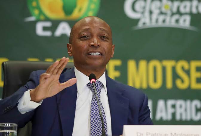 🔴 OFFICIEL ! Le Dr Patrice Motsepe est candidat à sa propre succession à la tête de la CAF. 

Le dirigeant sud-africain est en poste depuis 2021. 💥