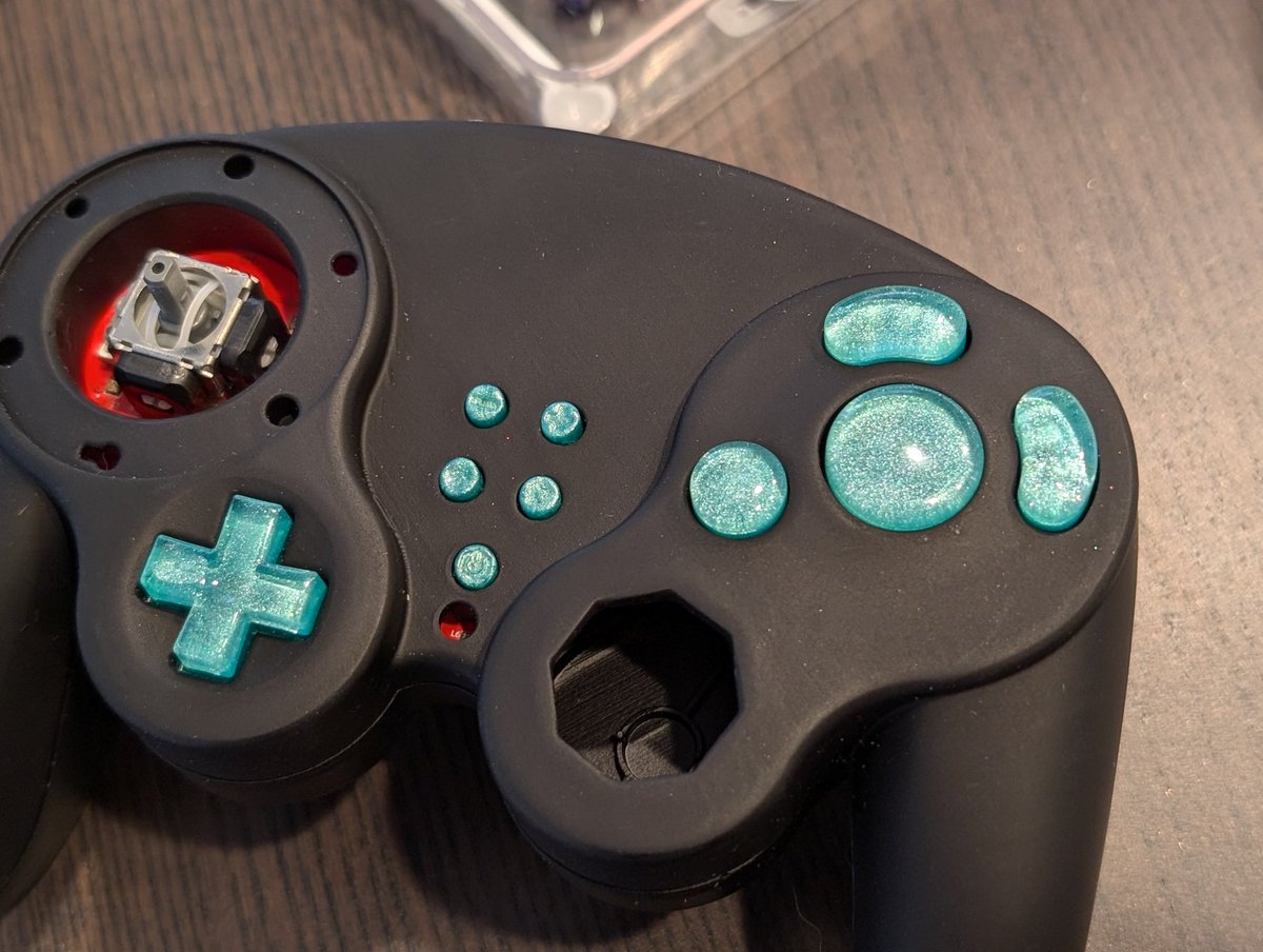 Mitch - Design & Gaming Hardware tweet media