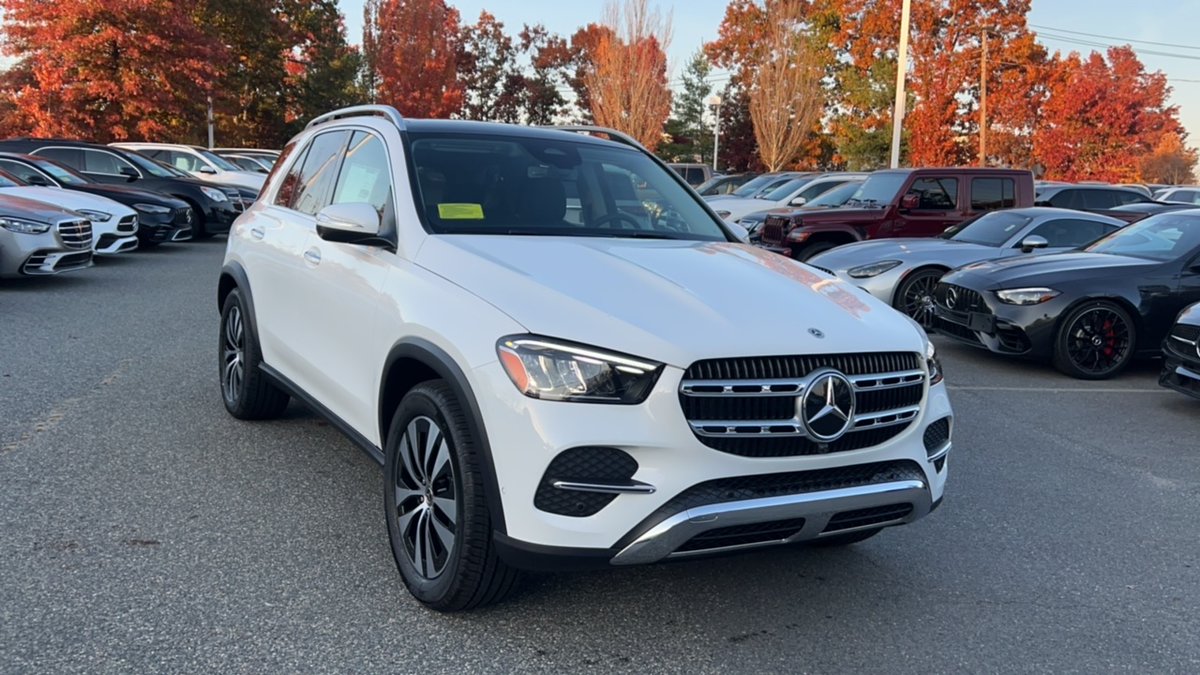 MBWestwood's tweet photo. Explore these stunning options as the fall colors set the perfect backdrop. If you’re feeling the pull for something fresh this season, stop by, and we’ll have you enjoying the drive in no time.

#SeasonOfStyle #NewCarFeeling #MercedesBenz https://t.co/GzmyECup3z