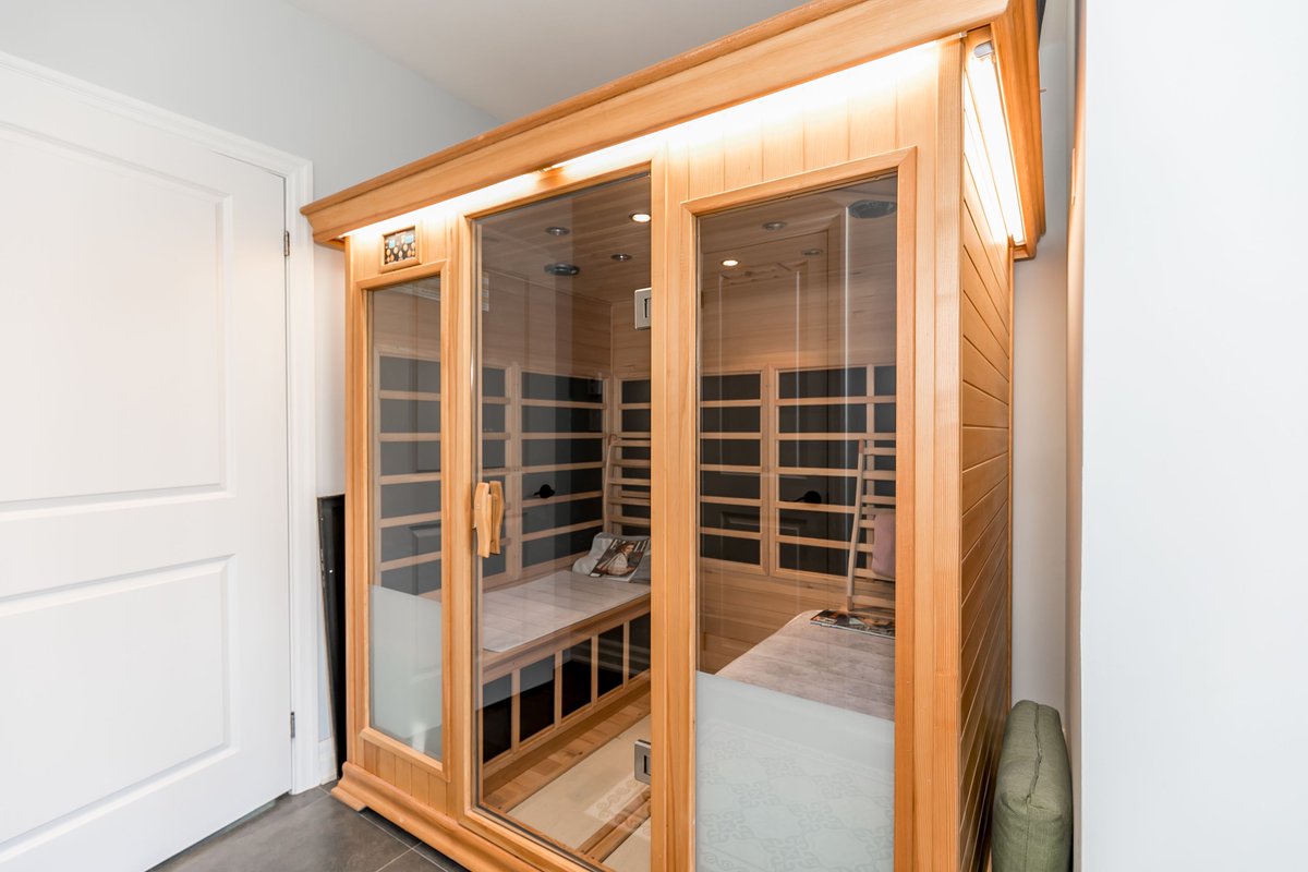 PAClearyClark's tweet image. MOVEMBER #SPAPACKAGE #OvernightStay #InfraredSauna #Hydrotherapy #Steam #Hot Tub #Coldplunge @CreemoreHospitality
mountainashfarm.com/culinary/w57py…