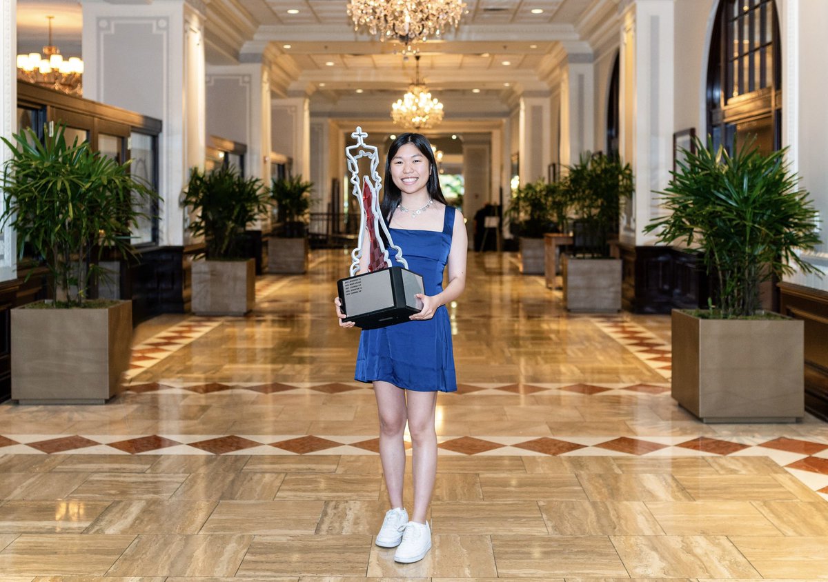 Carissa Yip tweet media