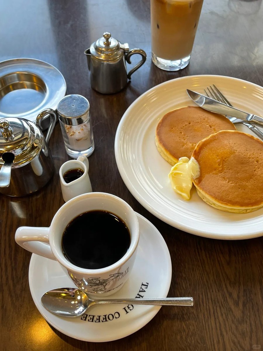 first8673's tweet image. Start your day with a smile and a steaming cup of coffee! ☕️😊 It’s the little things that make mornings special. Cheers to new beginnings! 🌅