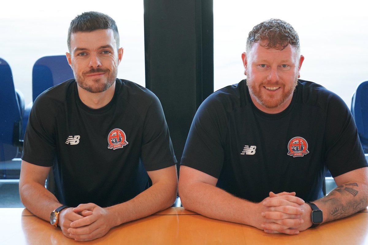 01JakeWilliams's tweet image. A short break &amp;amp; some time to reflect on the last 9 months, but me &amp;amp; @gingerprince87 are ready to get back on the grass!

Management, coaching, group sessions or 1-to-1s. If anybody knows of any opportunities in the North West drop me a message.

Any retweets appreciated!

⚽️🧠📝