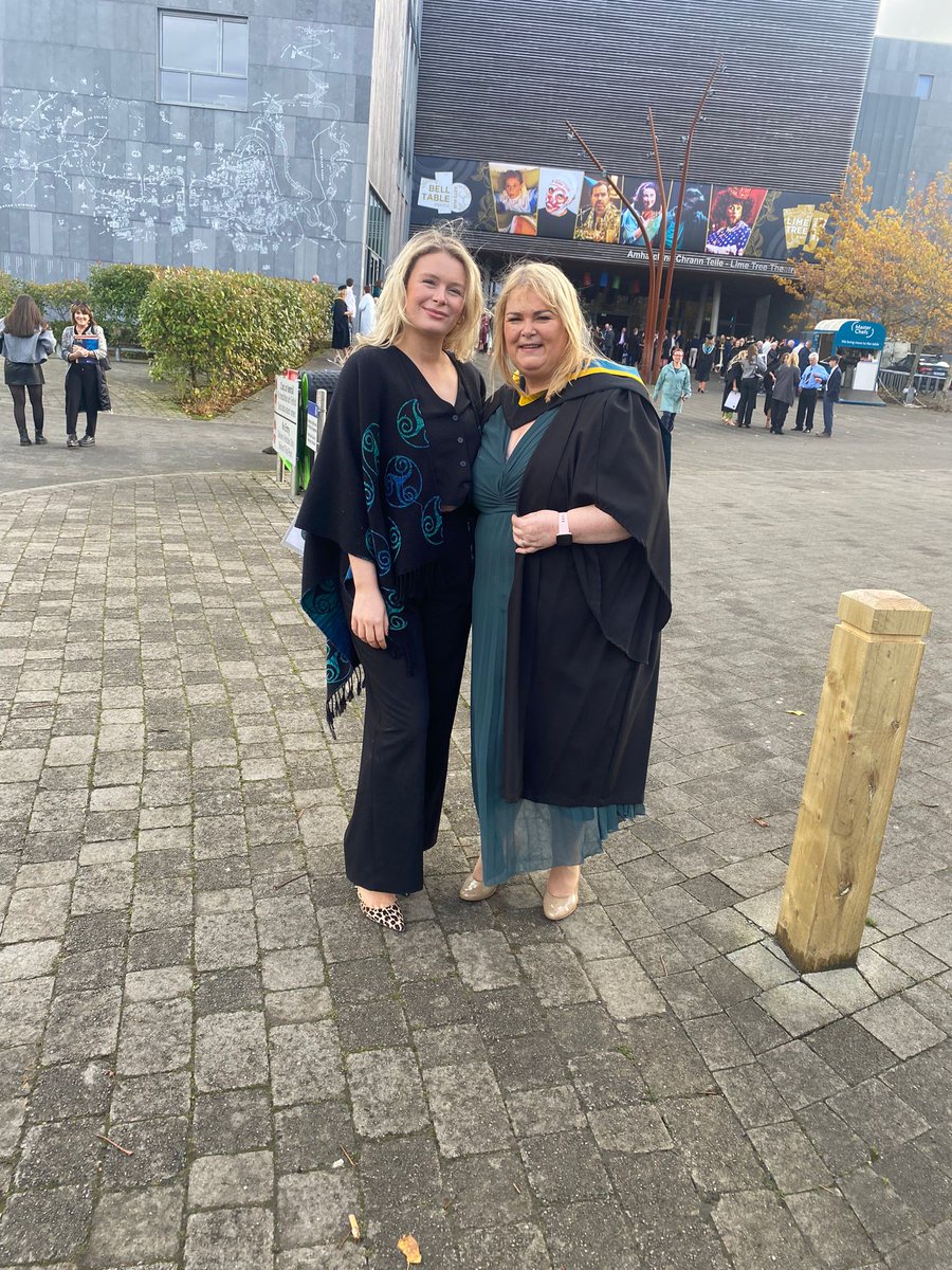 PamelaDownes's tweet photo. Having the loss #MICGraduation https://t.co/bzT50G6dyZ