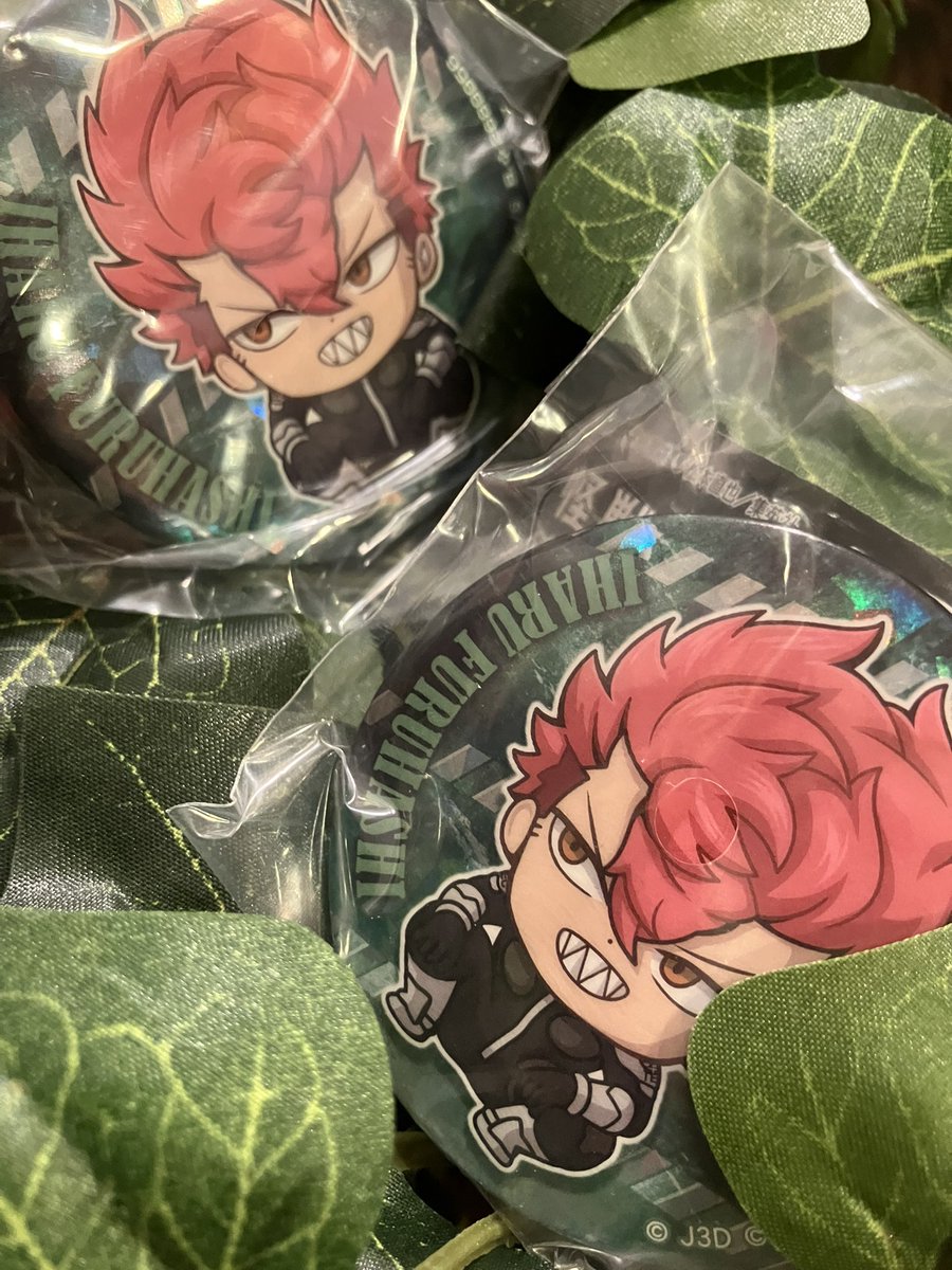 2No601's tweet photo. Hi anyone or their friend who likes Iharu from Kaiju no.8 and would like to buy buttons pls dm me! There’s 2 available!! 

$8 for 1 button (including shipping- US only)

#Iharu #KaijuNo8 https://t.co/vPnlwvKiQx