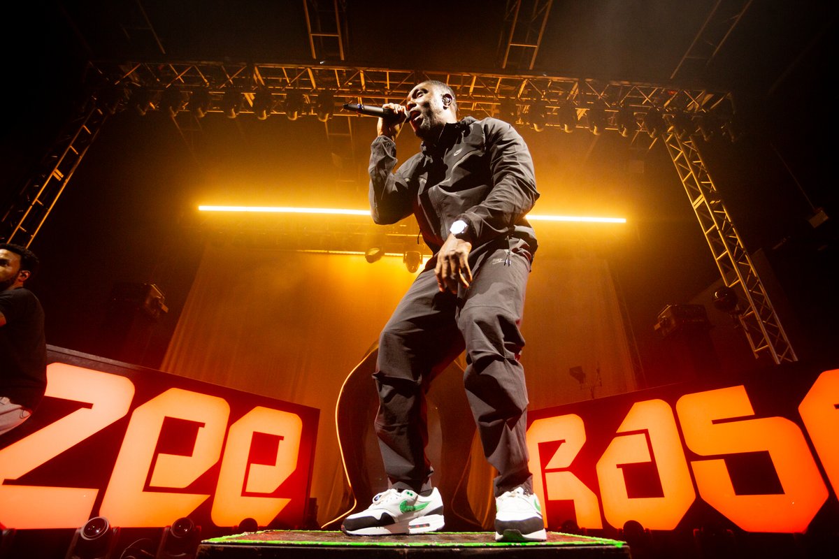 andrewbenge's tweet image. Last night @DizzeeRascal at @O2AcademyLeeds #leeds #dizzeerascal #TongueNCheek #Bonkers #RoadRage #BadBehaviour #livemusic #photography