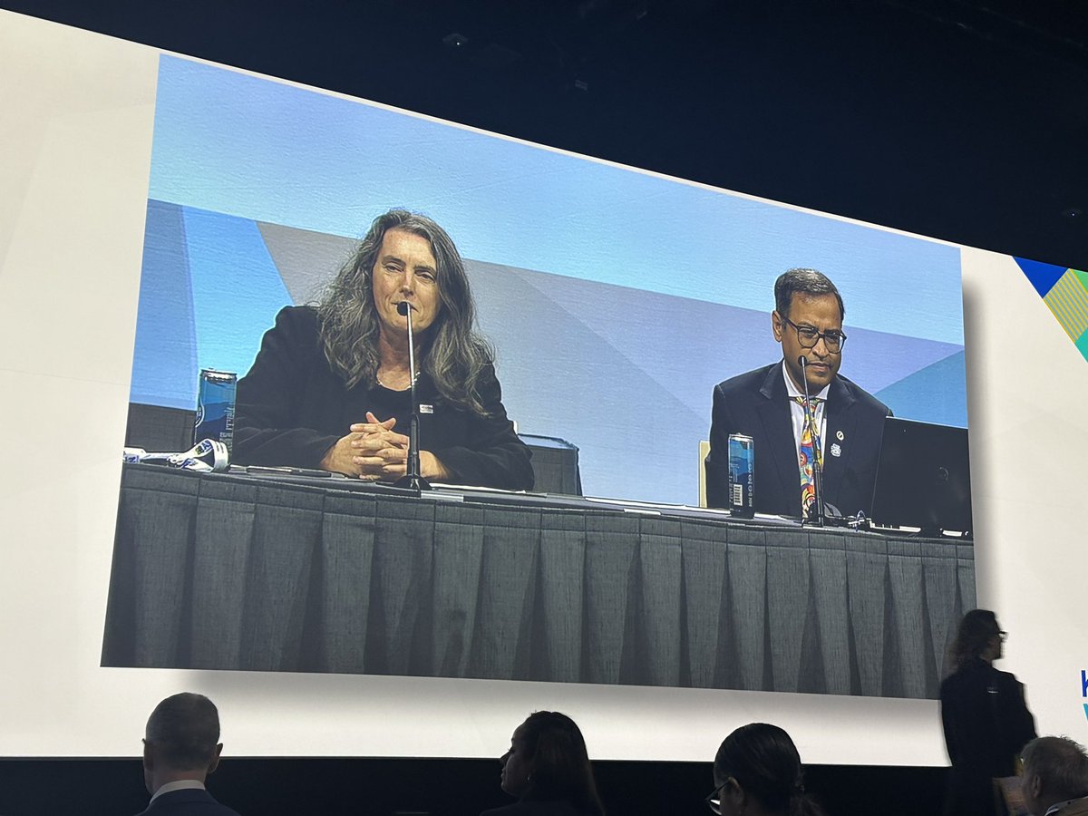 Cristina Popa 🦋 (@nephroseeker) on Twitter photo #kidneywk LBCT first sessions
🎤Moderated by the best can be found ✨<a href="/hswapnil/">Swapnil Hiremath @hswapnil.medsky.social</a> and <a href="/jardine_meg/">Meg Jardine @Meg_Jardine@med-mastodon.com</a>
👏Need to mention #nephjc crew #kidneywk LBCT first sessions
🎤Moderated by the best can be found ✨<a href="/hswapnil/">Swapnil Hiremath @hswapnil.medsky.social</a> and <a href="/jardine_meg/">Meg Jardine @Meg_Jardine@med-mastodon.com</a>
👏Need to mention #nephjc crew