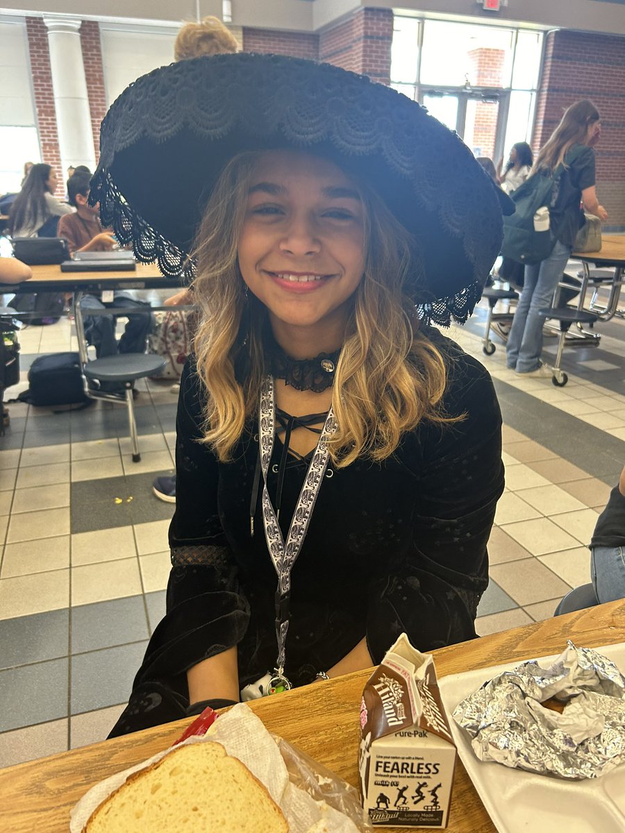 Victory Lakes Intermediate tweet media