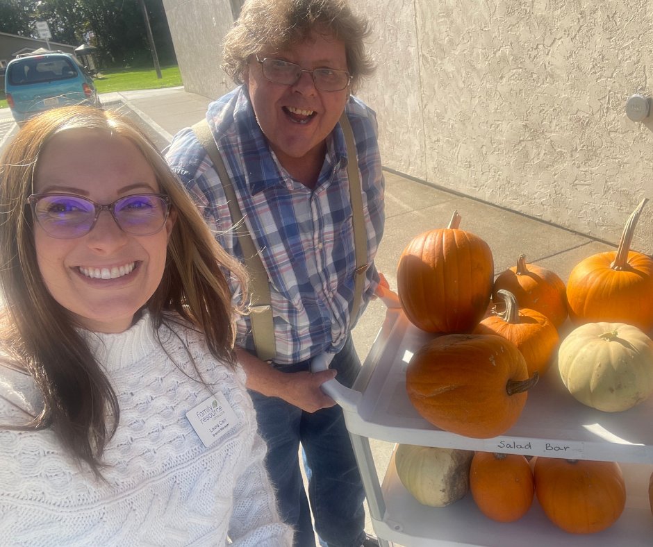 FRHomecare's tweet image. Our Walla Walla branch got into the fall spirit by donating pumpkins to the local senior center! 🎃🍂 We're happy to spread some seasonal cheer and brighten the day for our seniors. 

#CommunitySupport #FallFun #TeamFRHC