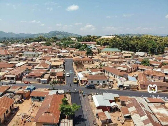 NorthVolta4DMB's tweet photo. Hohoe inner town roads. Volta Region has had its fair share of the #YearOfRoads #NPPInfrastructureRecord https://t.co/xRib7CIgKb