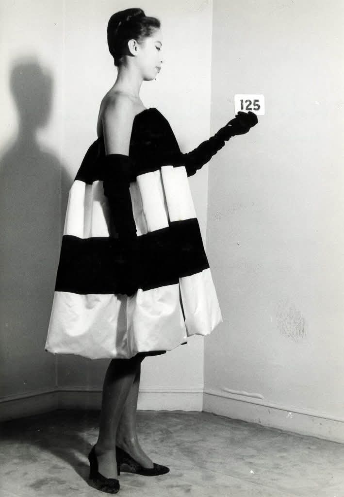 Alfa y omega, el sueño y el orden de los acontecimientos. blog.cristobalbalenciagamuseoa.com/tom-kublin-par…