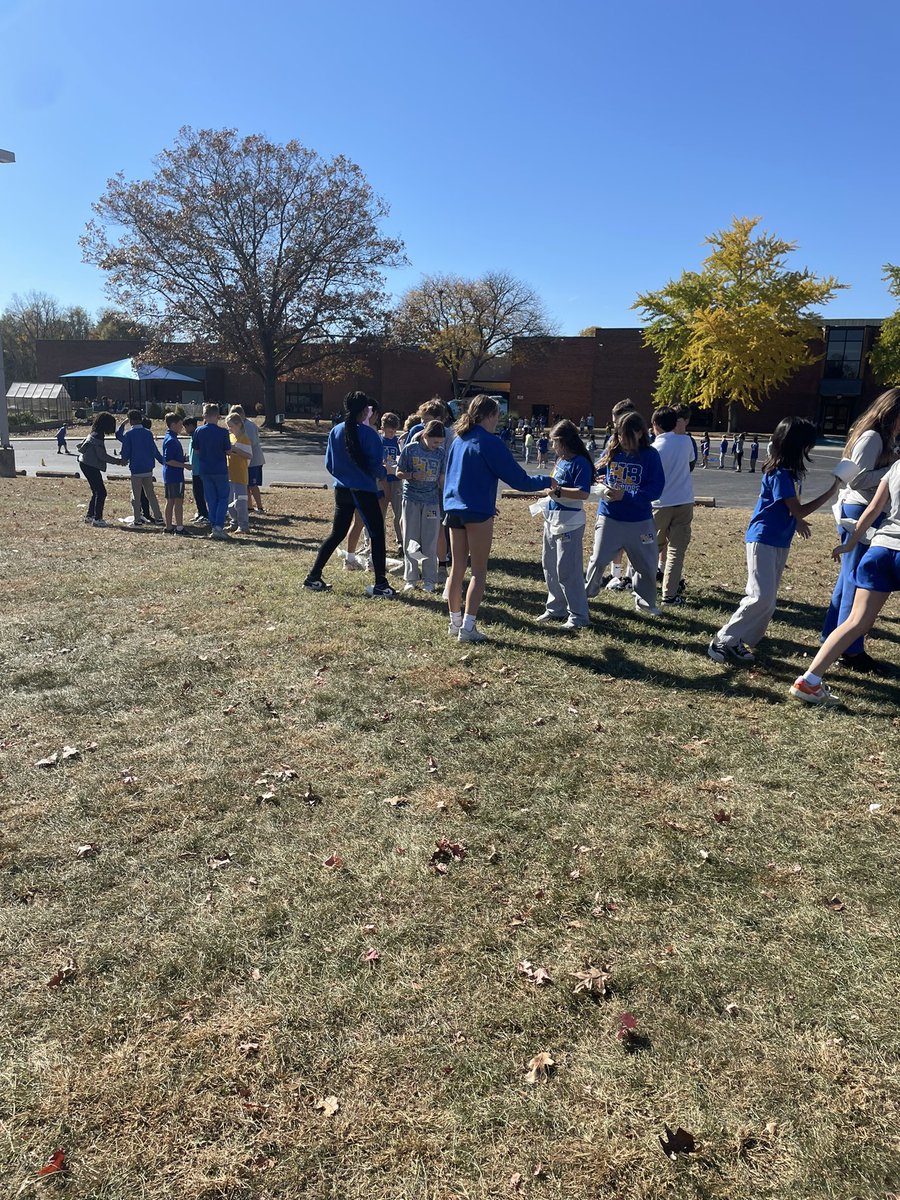 Mrs. Medina tweet media