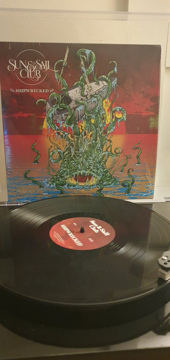 bigeuzi's tweet photo. #nowspinning #SunAndSailClub #Shipwrecked #BobBalch #ScottReeder #FuManchu #Kyuss #StonerRock #vinylcollection https://t.co/mh0SwVMrH1