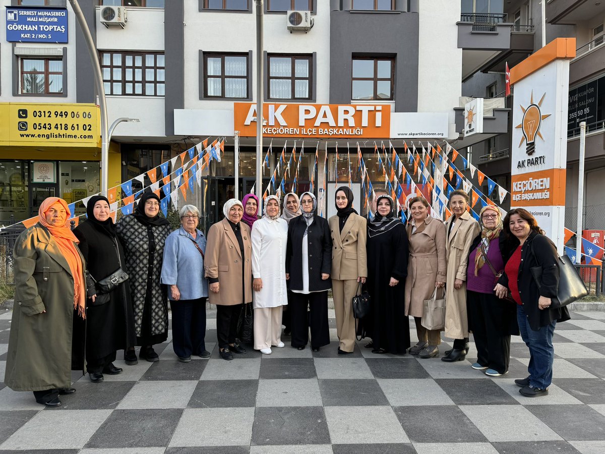 Lütfiye Selva Çam 🇹🇷 (@selvacam) on Twitter photo 📍Keçiören
Ankara’nın 2., Türkiye’nin 4. büyük ilçesi Keçiören’de Kadın Kolları Teşkilatımızla buluştuk.
MKYK üyemiz ve Meclis üyemiz <a href="/CananBaranizgi/">Canan Baran İzgi</a>, İl Başkan Yardımcımız <a href="/nesrinnhas06/">Nesrin Has 🇹🇷 نسرين خاص</a>, İlçe Kadın Kolları Başkanımız <a href="/mervebiberoglu/">Av. Arb. Merve Biberoğlu Erdoğan</a>, önceki dönem İlçe Başkanlarımız, Yürütme 📍Keçiören
Ankara’nın 2., Türkiye’nin 4. büyük ilçesi Keçiören’de Kadın Kolları Teşkilatımızla buluştuk.
MKYK üyemiz ve Meclis üyemiz <a href="/CananBaranizgi/">Canan Baran İzgi</a>, İl Başkan Yardımcımız <a href="/nesrinnhas06/">Nesrin Has 🇹🇷 نسرين خاص</a>, İlçe Kadın Kolları Başkanımız <a href="/mervebiberoglu/">Av. Arb. Merve Biberoğlu Erdoğan</a>, önceki dönem İlçe Başkanlarımız, Yürütme