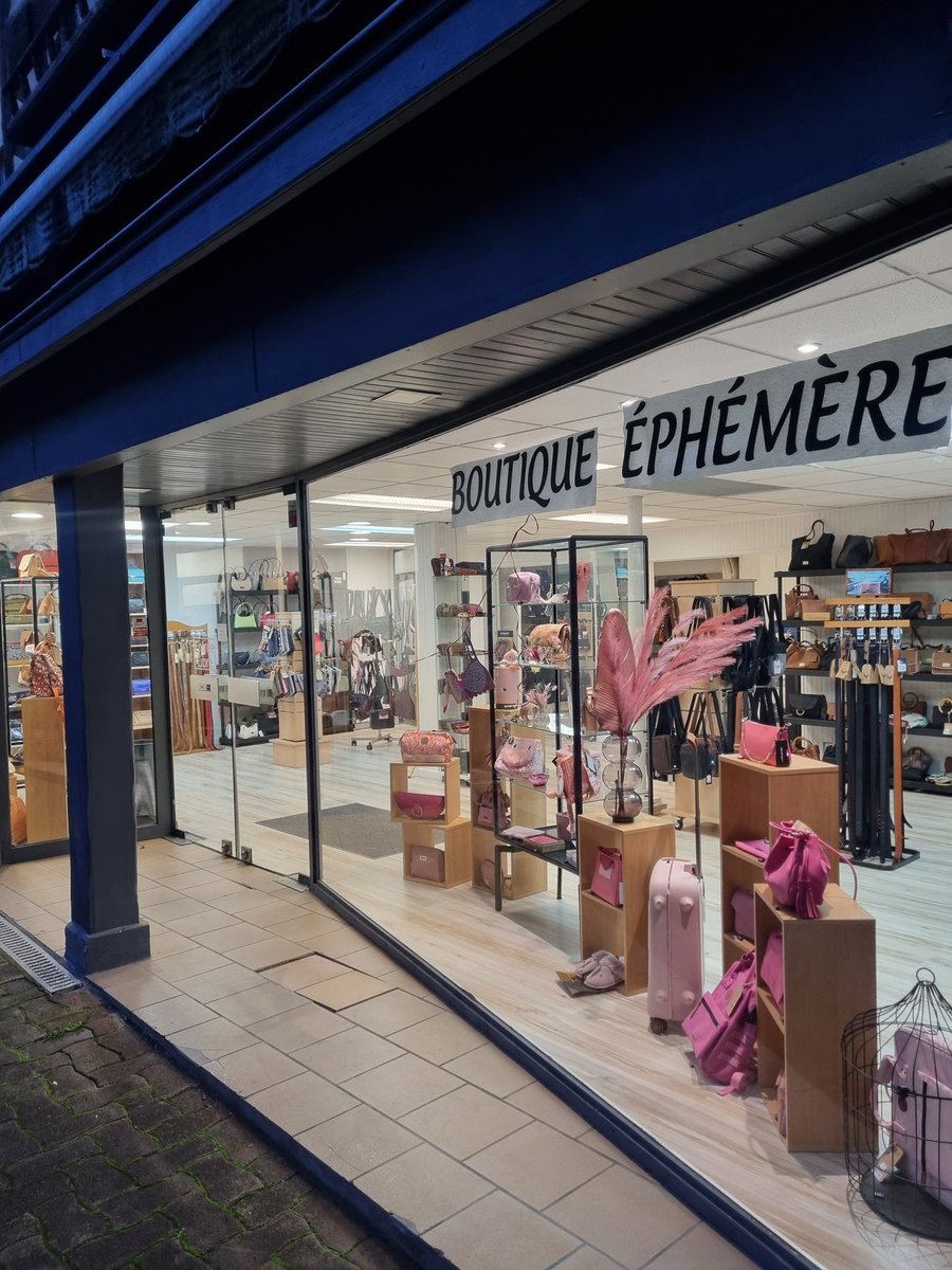 BerquerPhilippe's tweet photo. Ouverture d'une boutique éphémère dans le centre ville de Eu pour assurer la continuité du CA le temps de réaliser des travaux de rénovation dans les locaux historiques #BoutiquePopUp #boutiqueéphémère #Magasinéphémère #Commerce #Distribution #Vente #PopUpRetail #PopUpStore https://t.co/7IEwVPiUJw