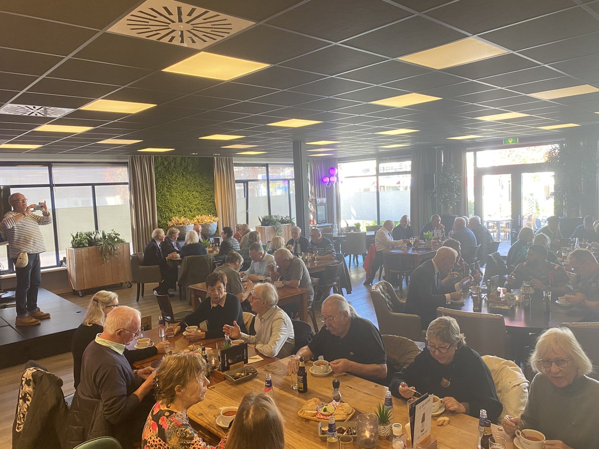 Memorial 40-45 Kapelle tweet media