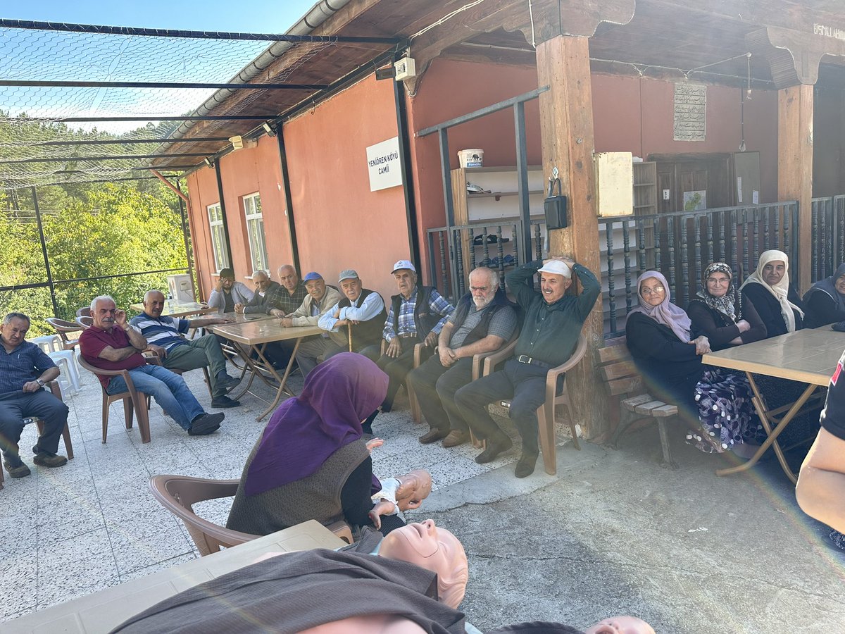 İlimiz Ovacık ilçesi Yeniören köyü halkına ilk yardım farkındalık eğitimi verilmiştir. 
<a href="/tcmeb/">Millî Eğitim Bakanlığı</a> <a href="/meb_dhgm/">Destek Hizmetleri Genel Müdürlüğü</a> <a href="/omurfatih/">Ömür Fatih Karakullukçu</a> <a href="/ozkan_meb/">Özkan AVCI</a> <a href="/cemalunal_/">C.ÜNAL</a>