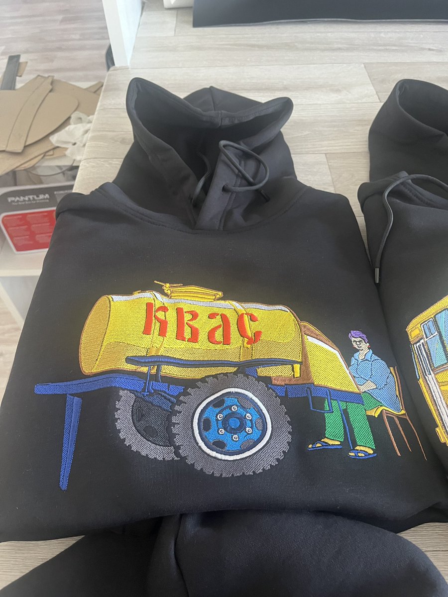Brave_Elephant_'s tweet photo. @kosmoaila Только вышивка, только хардкор https://t.co/FGK5HTmfgh