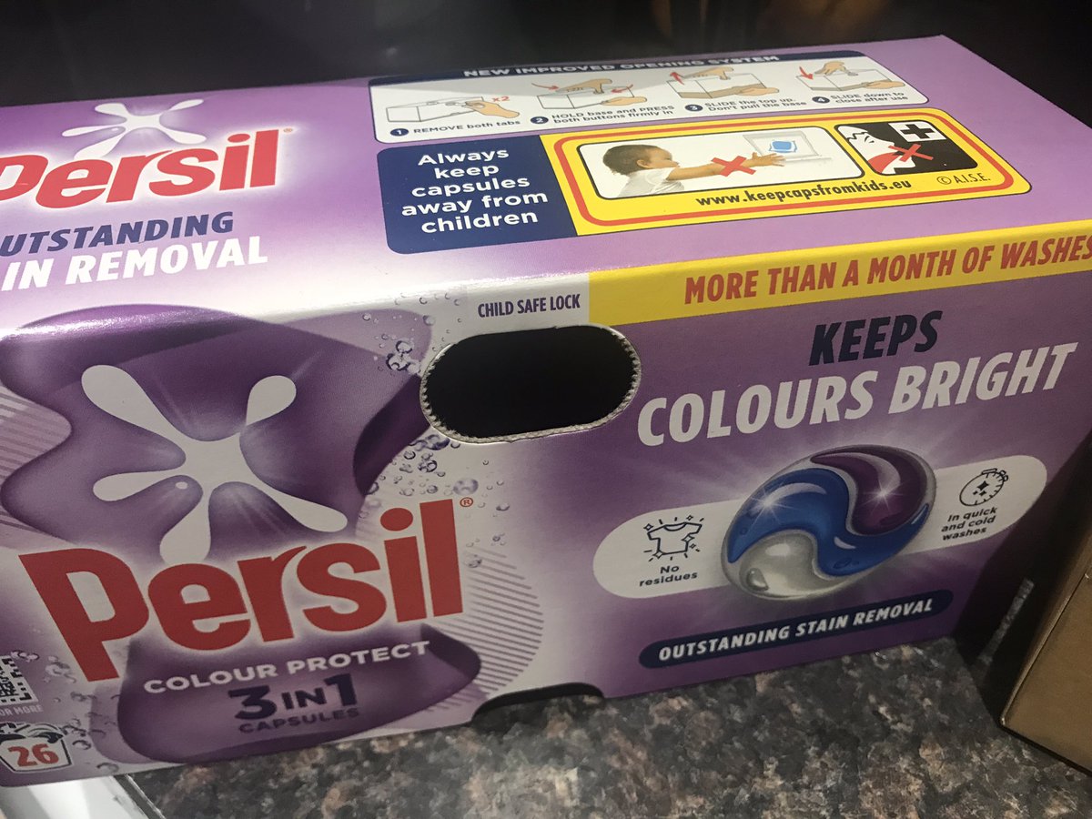 G51Boo's tweet image. @persiluk @PersilLaundry Hi 👋 I’ve just bought these for the very first time ( I prefer your powder ) but I’m confused. Why are the blues different and one doesn’t have white in it. Which do I use on a regular 40deg colour wash please? Thanks