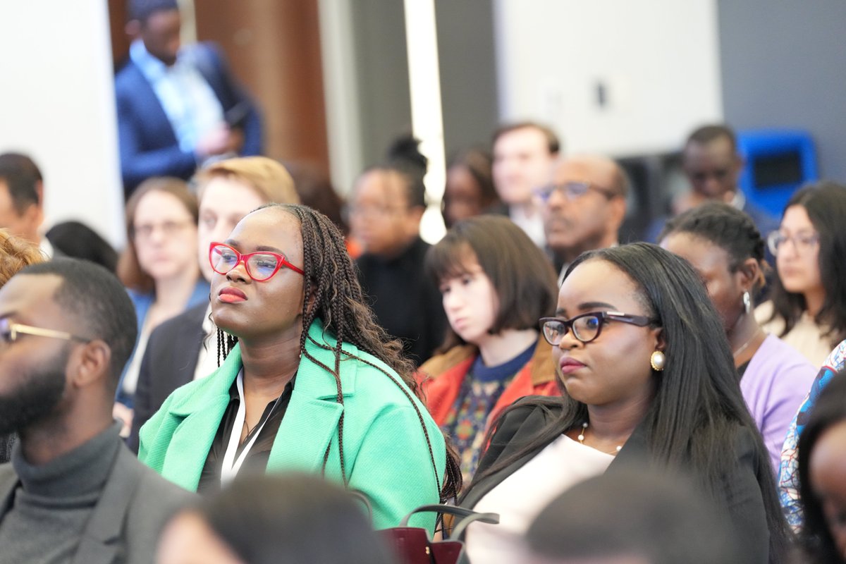 Quotable moments 👇

"Better transparency in credit ratings won’t be a panacea. Structural issues, such as low domestic savings, must also be addressed."

💬 <a href="/BSangafowaCoul/">Brahima S. Coulibaly</a>, Vice President and Director, Brookings Institution

#AfricaCreditRatings #WBGMeetings