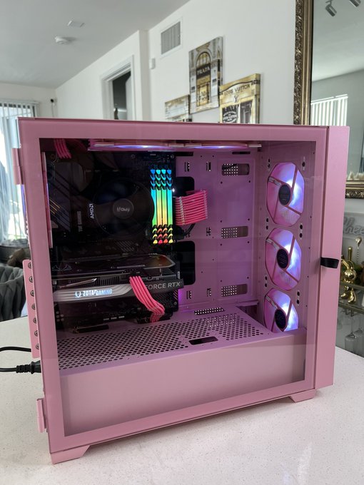 Watch oxtail's leaked NSFW photo on TwXstars