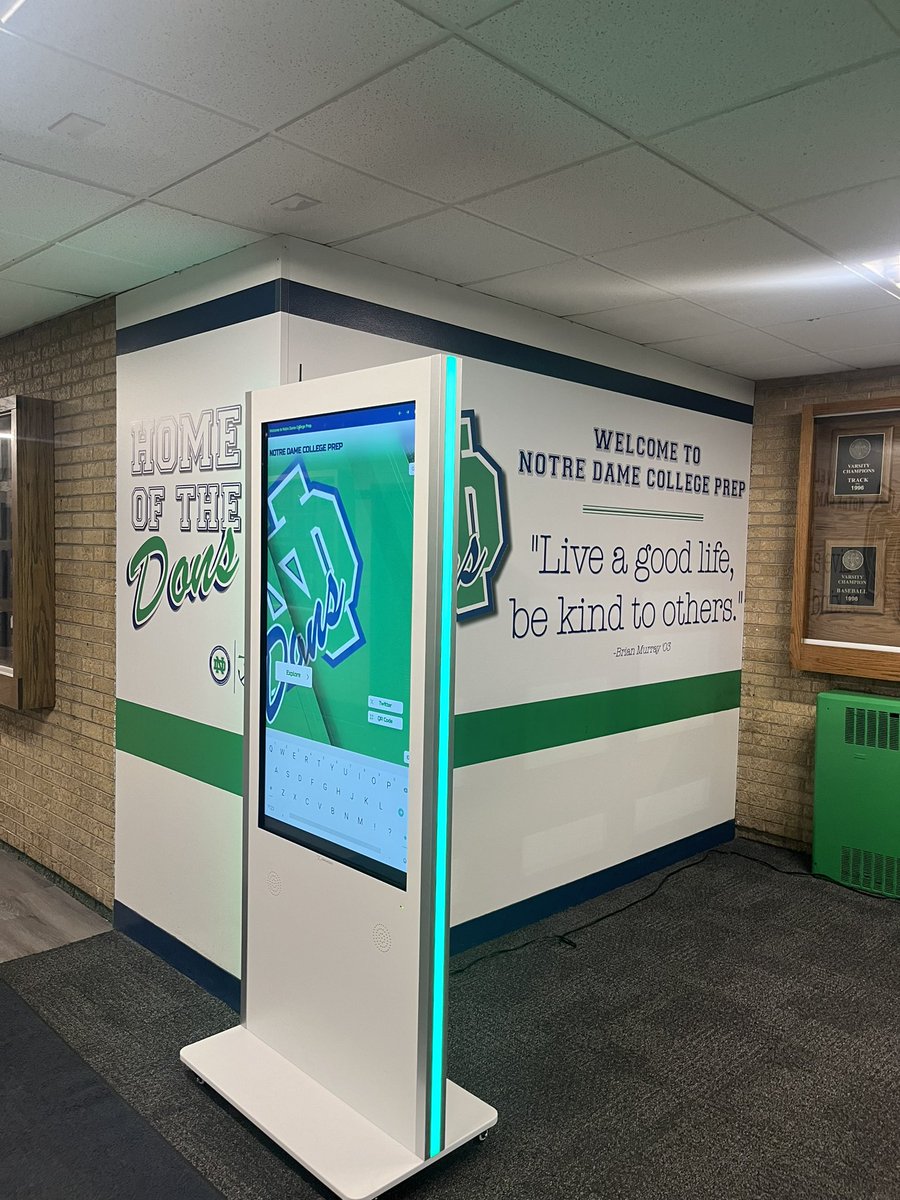 ShayBoyle_NDCP's tweet photo. An amazing Open House for #FutureDons! The energy was off the charts & we had families from all over Chicagoland! There has never been a more exciting time to be a Don! 7655 looks fantastic with new improvements everywhere! A caring group of Holy Cross educators at @nddons! https://t.co/uzmojmc4a8