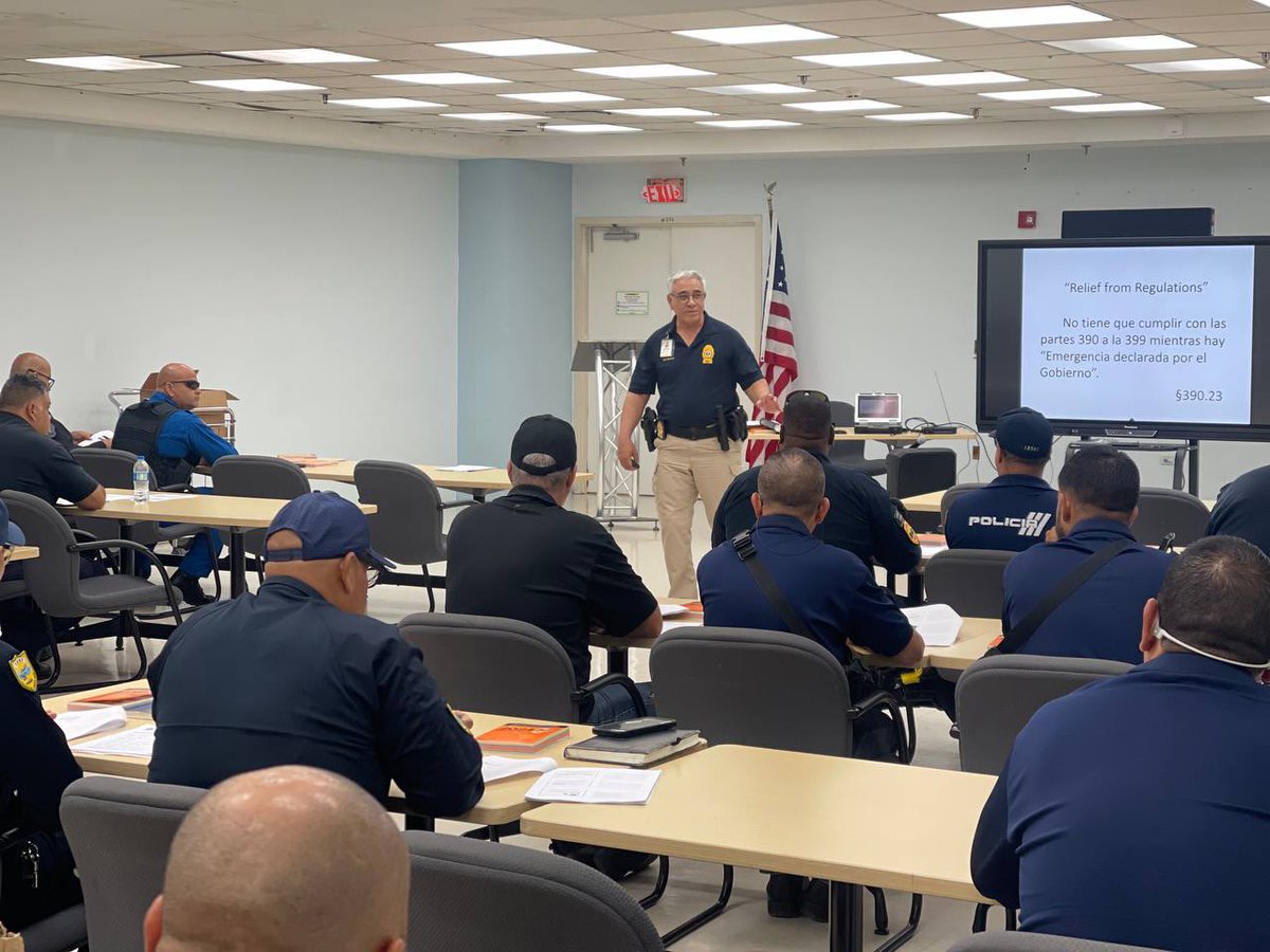 📝 Como parte de las funciones de educación y prevención de accidentes, el  #NTSP ofreció hoy un adiestramiento sobre el transporte correcto de materiales peligrosos al personal de la Policía de Puerto Rico y a la Autoridad de Energía Eléctrica.  #JRSP