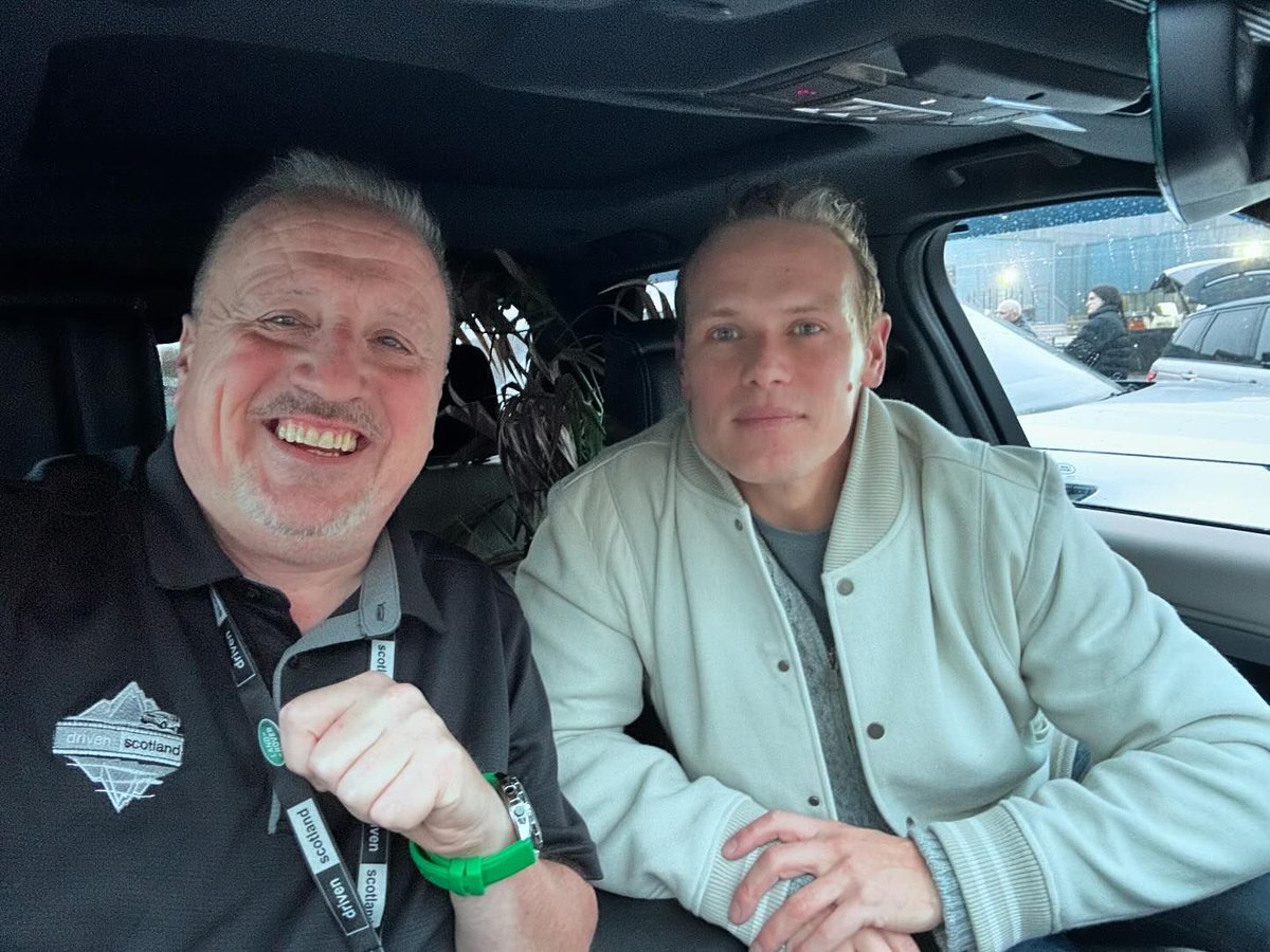 And just like that it’s over,what a journey I’ve had,and what a pleasure it was to drive #samheughan 11yrs it’s been a pleasure to drive you mate….
daviehollywood IG