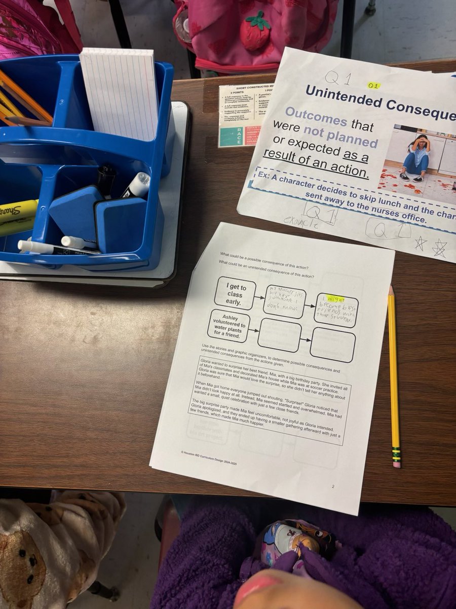 KateBellCougars's tweet photo. Ms. Aguirre showing us how to effectively use Think-Pair-Share learning strategies in The Art of Thinking! π How do you implement collaborative learning strategies? #thinkpairshare #collaborativelearning #mristrategies #cougarpride https://t.co/o80yd3aEOj