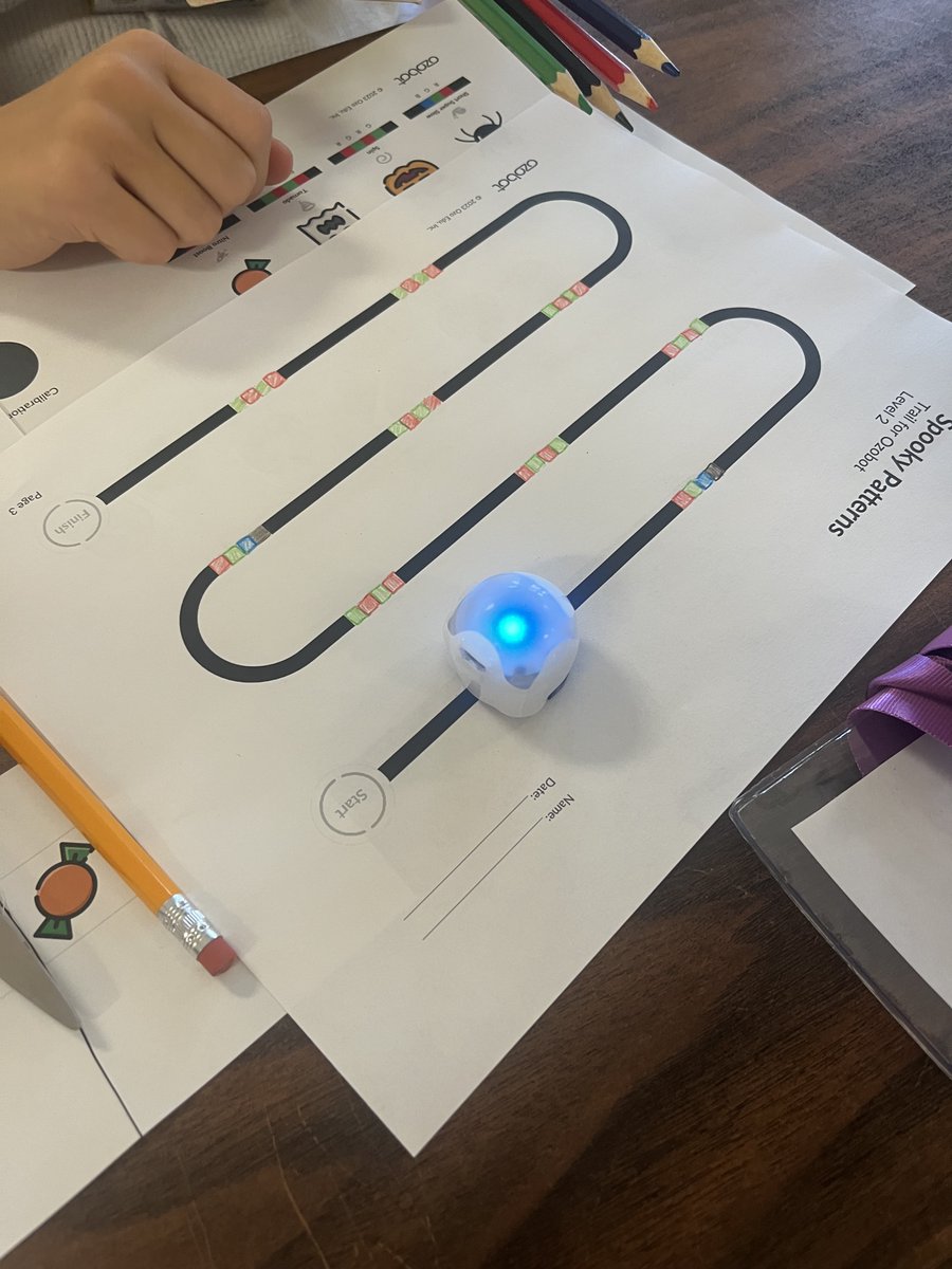Sydney (@sydneyedusparks) on Twitter photo Had a fa-boo-lous time programming with color codes in this lesson alongside 2nd and 4th graders this week at <a href="/HTSD_Yardville/">Yardville Elementary School</a> ππ·π» Had a fa-boo-lous time programming with color codes in this lesson alongside 2nd and 4th graders this week at <a href="/HTSD_Yardville/">Yardville Elementary School</a> ππ·π»