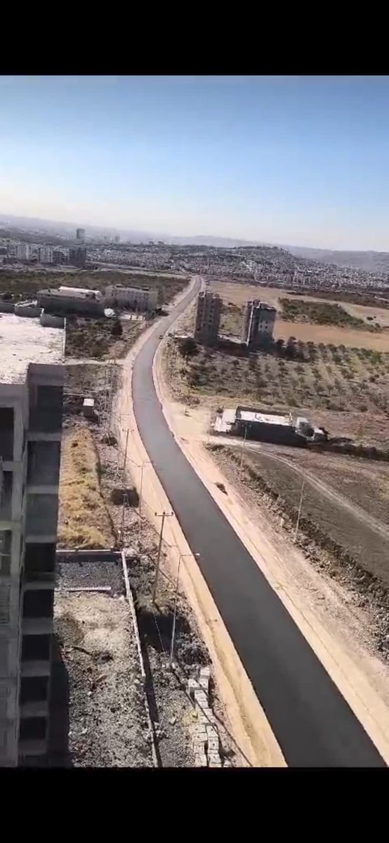 Geleceğin İlçe Olma Potansiyelini Taşıyan
Maşuk, Mehmetçik, Seyrantepe Ve Batıkent Mahallesi Sakinleri İçin Önemli Bir Ulaşım Aksı Olacak Olan
Şehit Orhan İrkali Caddesinin Kısmi de Olsa Asfal Çalışmasını Yapan Büyükşehir Belediye Ekiplerine Teşekkür Ederiz.
<a href="/sanliurfabld/">Şanlıurfa Büyükşehir 🇹🇷</a>