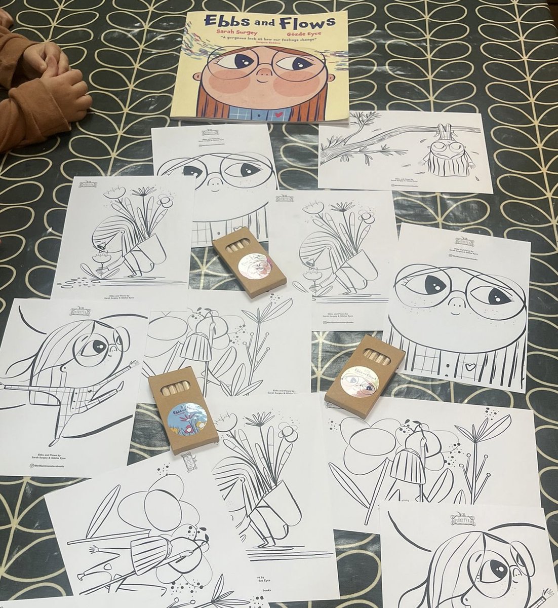 GIVEAWAY

I have a signed copy of Ebbs and Flows by Sarah Surgey and Gözde Eyce, plus colouring sheets and pencils to give away.

Ebbs and Flows is a picture book which is perfect for using as part of the PSHE curriculum or at home to talk about emotions.

To win, just retweet!