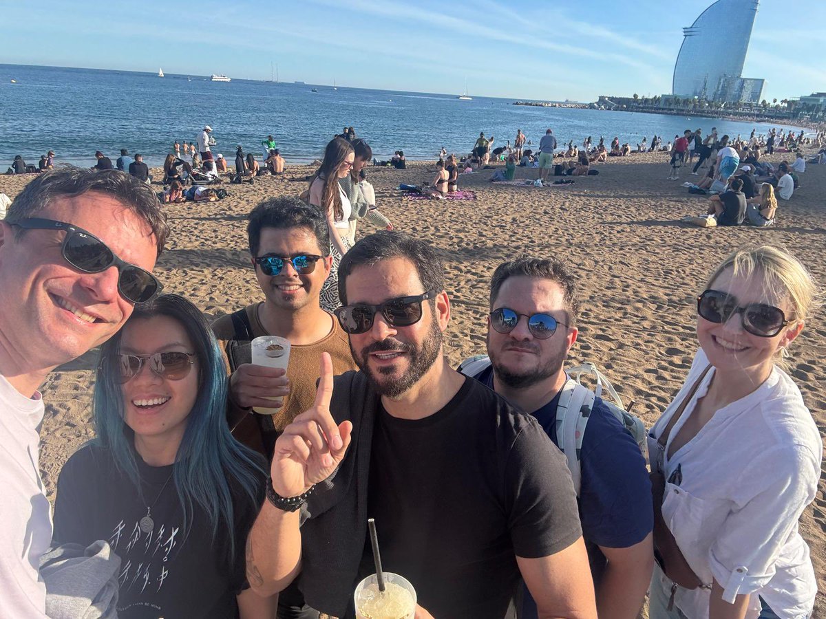 mendezfe's tweet image. A wonderful ESEIW 2024 (@ISERNCommunity and @ESEM_conf) comes to an end and I’m profoundly thankful for our great hosts who made us all feel like coming to a family reunion — which, in a way, we all did. Thank you and looking  very much forward to see you and many more next year!