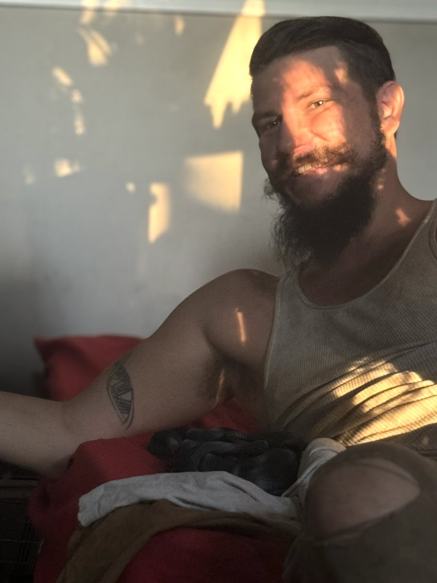 Long day of work. Clean me off now.