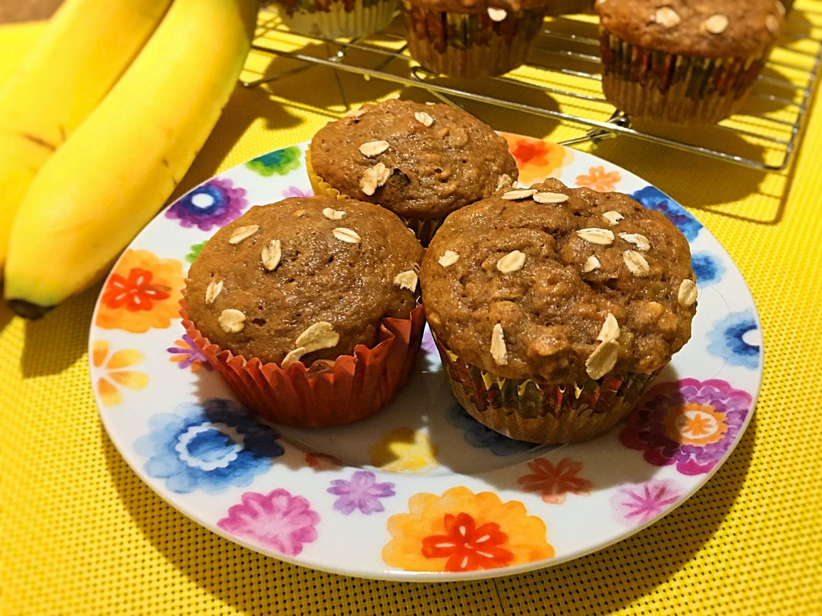 clubfoody1's tweet photo. Today is National #OatmealDay
Whole Wheat Banana Muffins... loaded with deliciousness! 😍
(check out my next posts👆 & the previous one 👇 for more oatmeal recipes😋)
#YouTube 📽️: https://t.co/00s34mraO6
#RECIPE ➡️: https://t.co/3gZu8iePeA
@EventGuideToday @DiningGuide2Day https://t.co/H8VidU4zrC