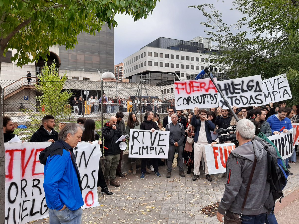 #HuelgaRTVE25O 

La primera huelga contra la corrupción en RTVE ha sido posible gracias a la valentia, trabajo y organización de las personas trabajadoras.

La clase trabajadora tenemos la fuerza, el sindicato es la herramienta.