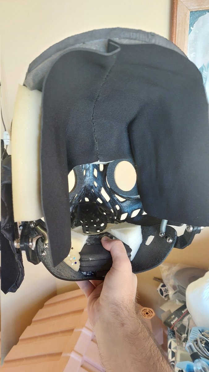 kaiser_skullboy's tweet photo. WIP spino/irritator fursuit head, now with inner lining and a back strap with velcro! This project is looking good so far!

#furry #furryfandom #furryarwork #fursuit #FursuitFriday #fursuitmaker #fursuit #fursuiting #dinosuit #dinosona #WIP https://t.co/g7yU3cBrOB