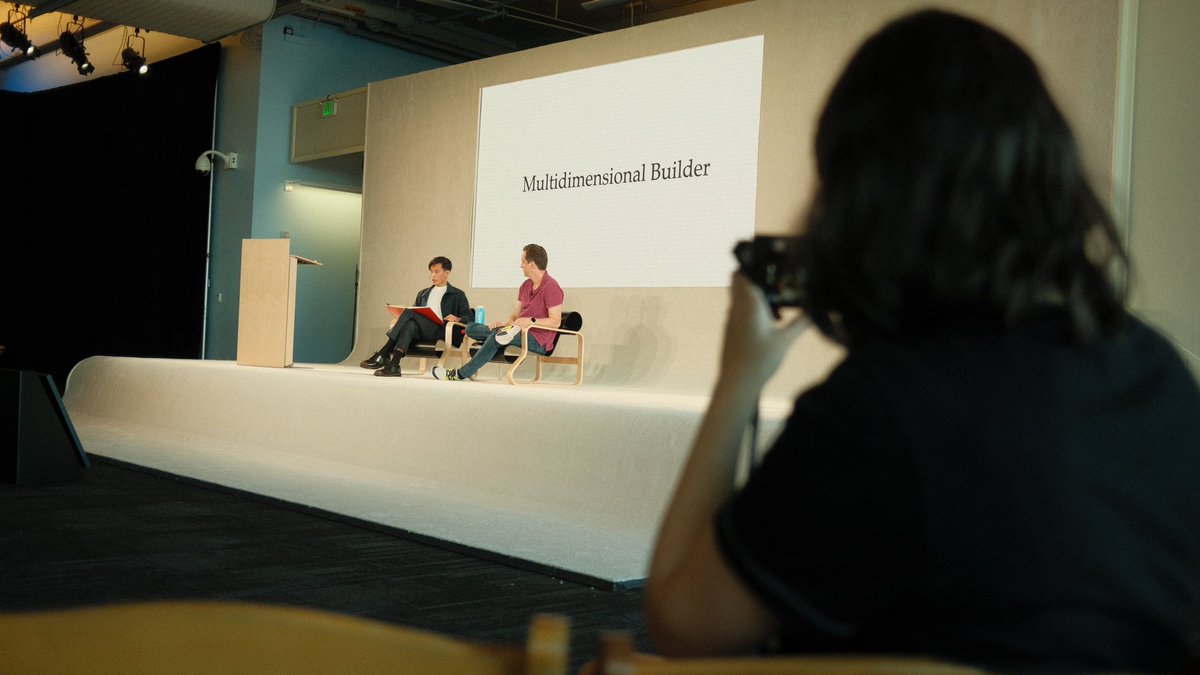 jbroge_'s tweet image. #MakeWithNotion was a blast ! All pictures taken with the x100v 
@ivanhzhao what do you think of the fuji recipe ?